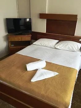Dilmac Hotel *